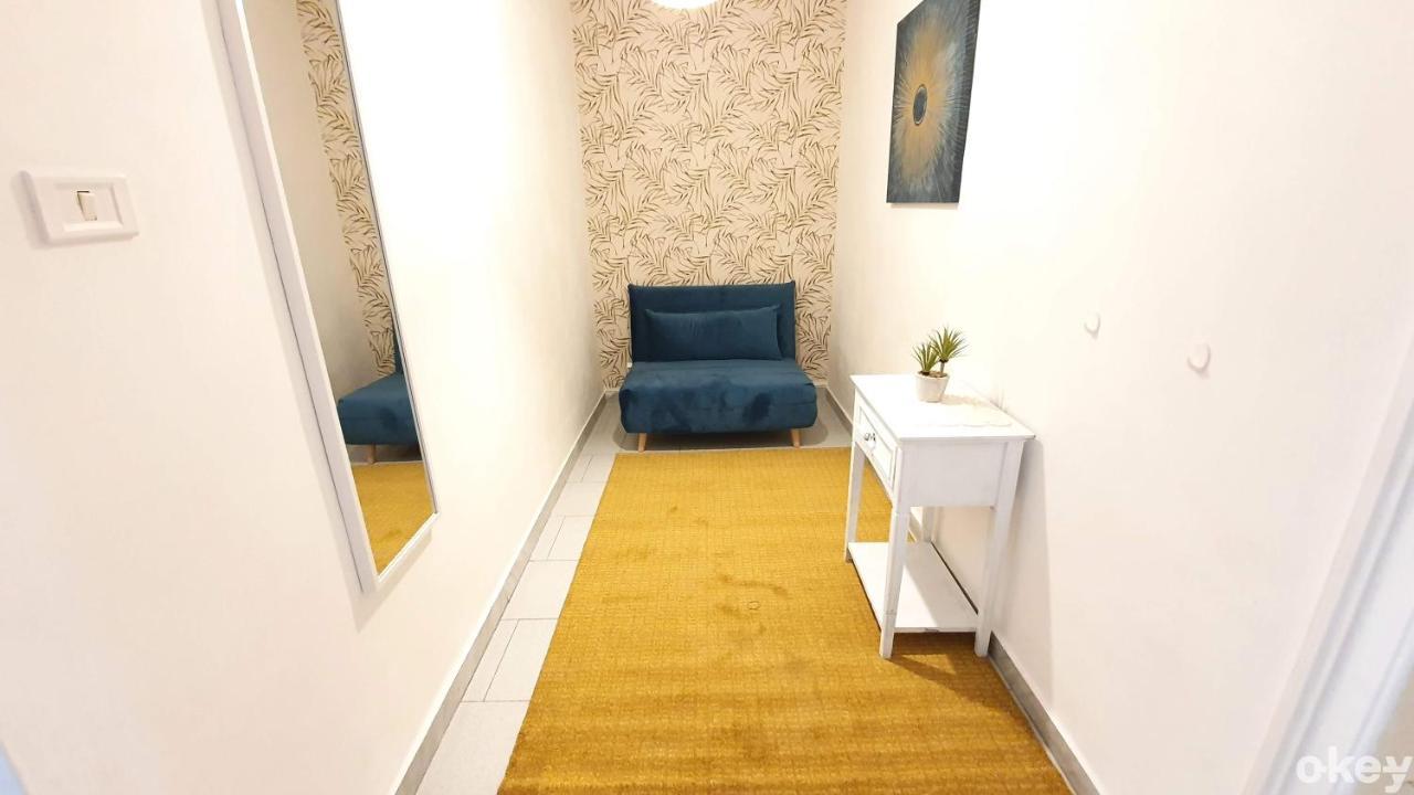 Twin Room Apulia Apartment - Bari Centro Exterior photo
